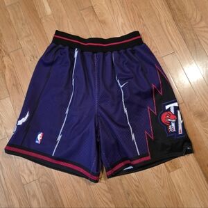 RARE Vintage Nike Authentic TORONTO RAPTORS Basketball Shorts Size 36 Large